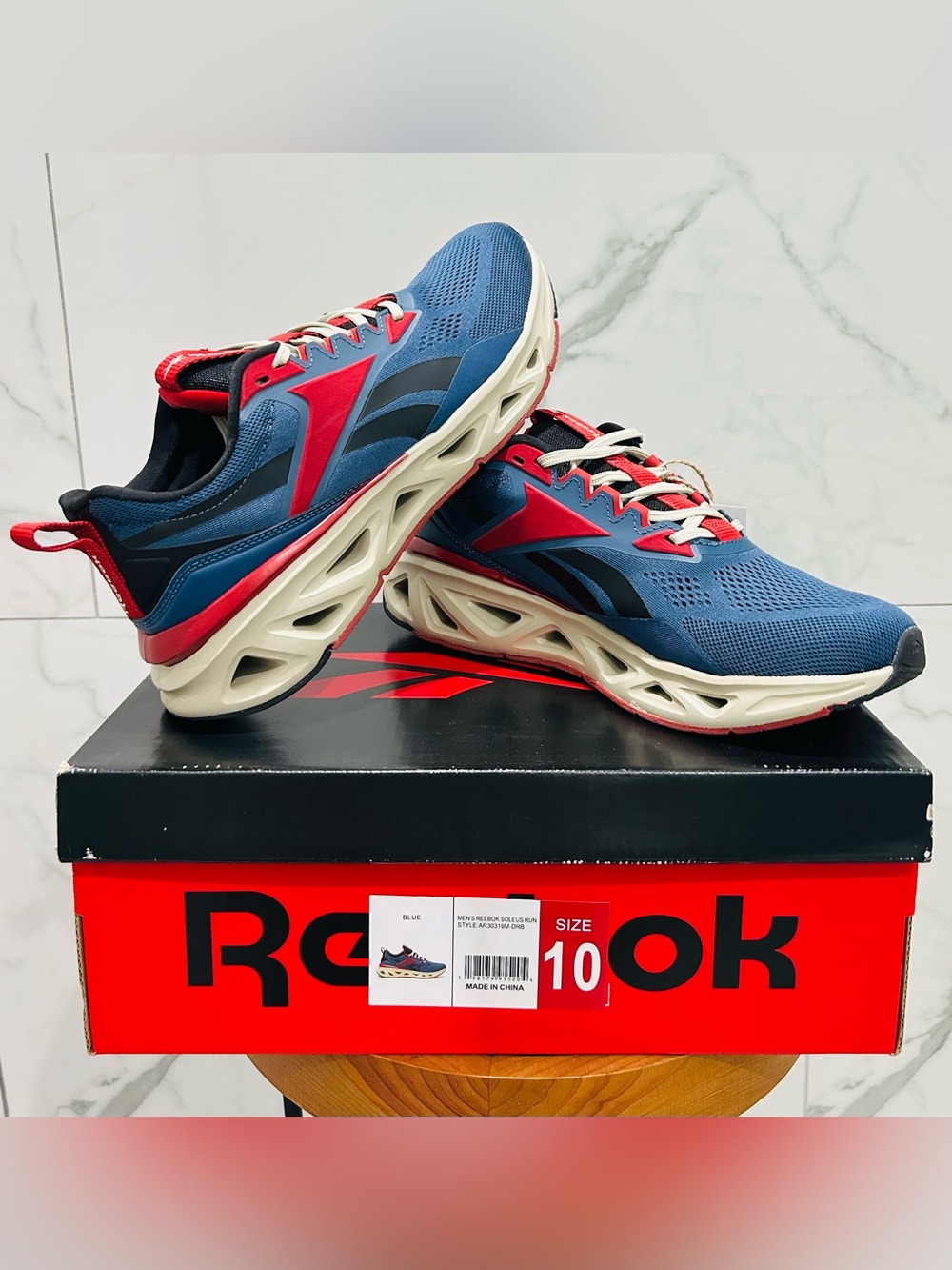 Reebok Soleus Run Running Shoes Men’s Size 10 Blue/Red Lightweight Sneakers NIB